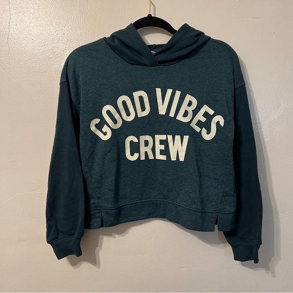 Old Navy Good Vibes Pullover Cropped Hoodie - Picture 1 of 3